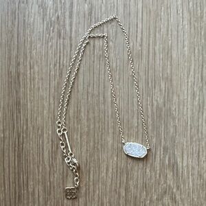 Kendra Scott Elisa Gold Pendant Necklace in Iridescent